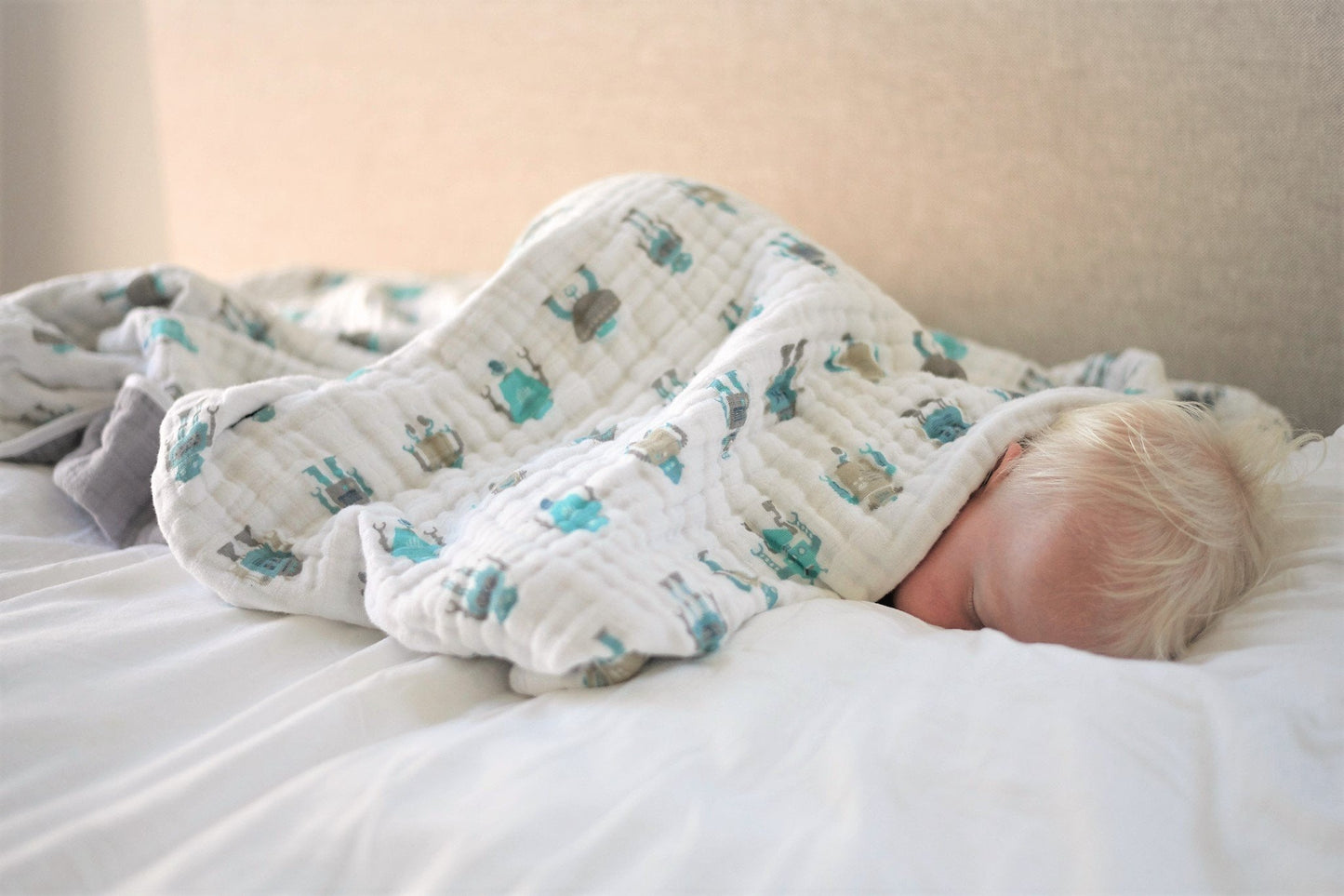 Robots Reversible Cotton Muslin Blanket