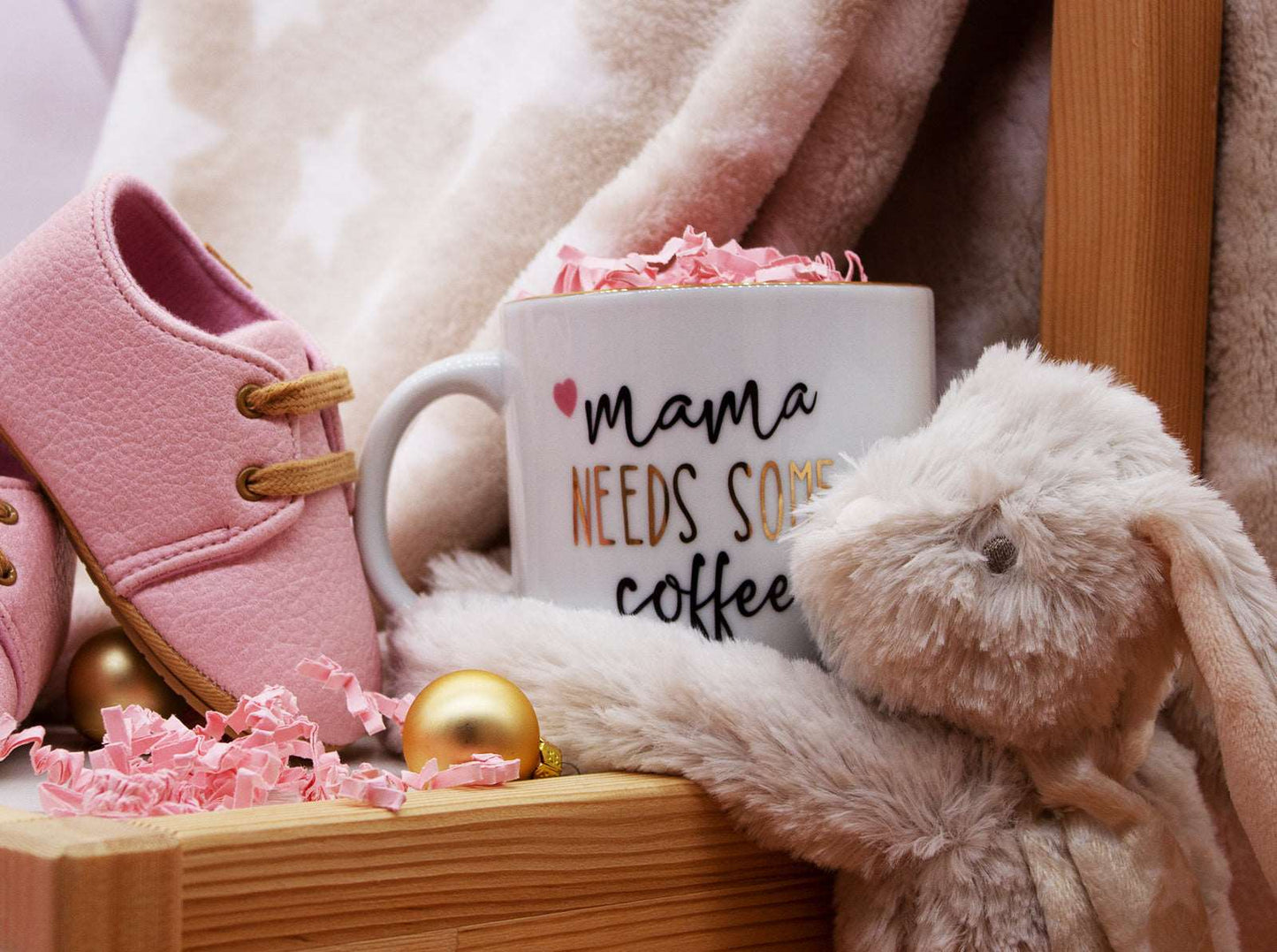 Hellobox Gifts for Newborns with Baby Blanket, Cuddly Toy, Mug (17 pcs)