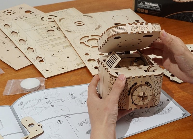 123pcs Creative DIY 3D Treasure Box Wooden Puzzle Game Assembly Toy Gift for Children Teens Adult