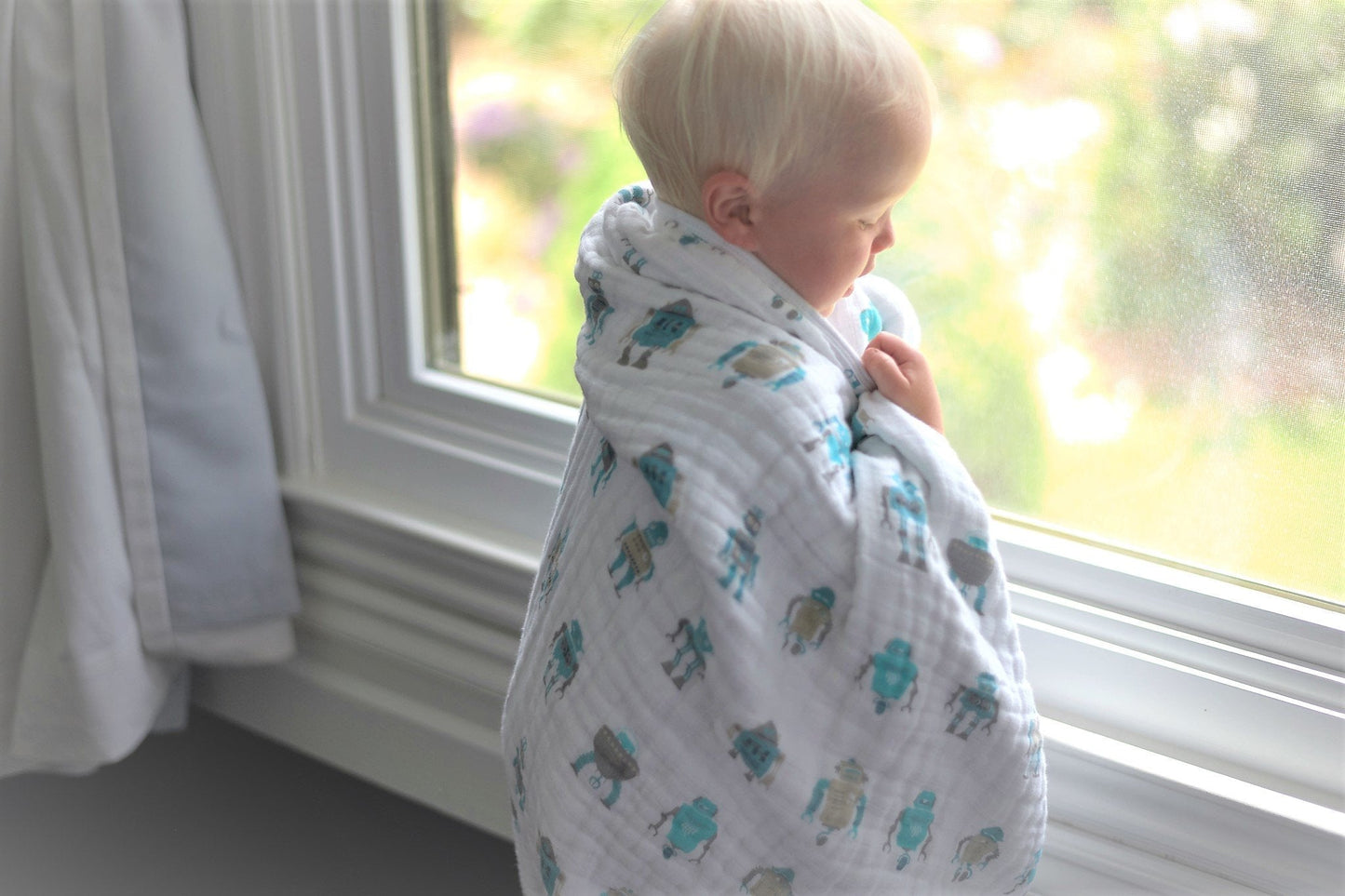 Robots Reversible Cotton Muslin Blanket
