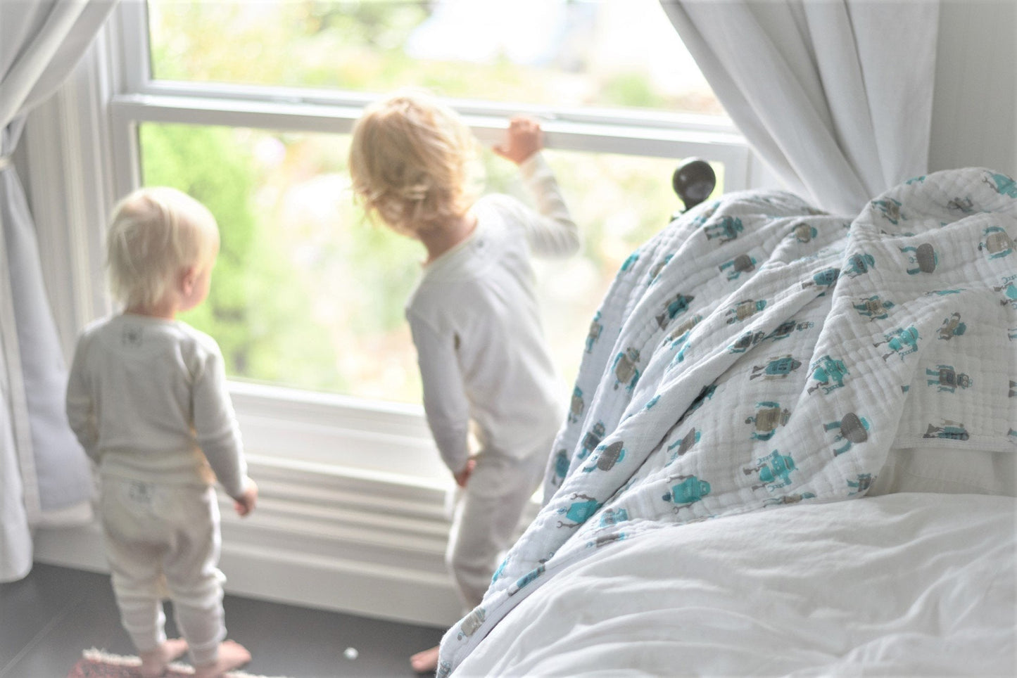 Robots Reversible Cotton Muslin Blanket