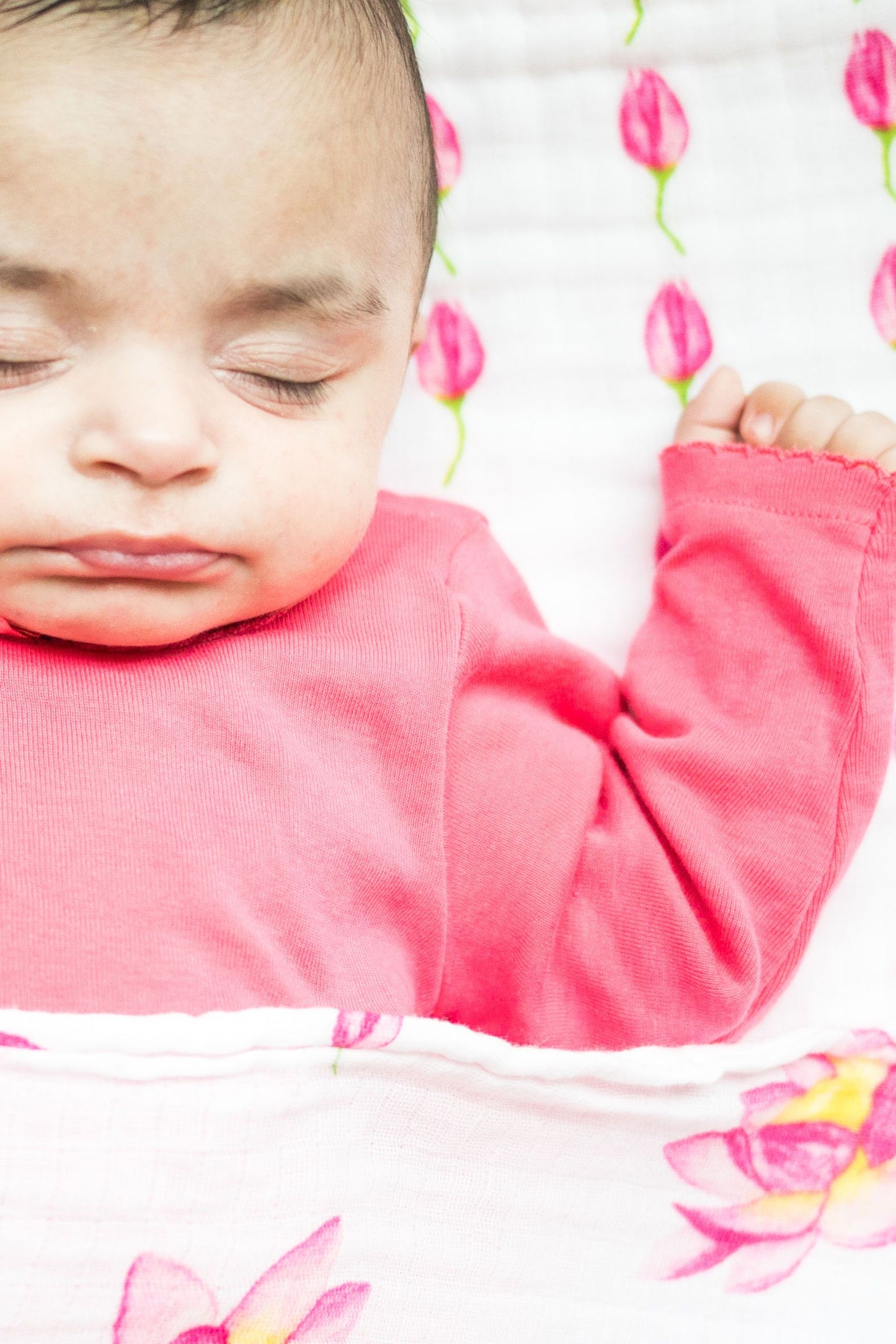 Organic Swaddle - Magical Lotus